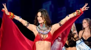 Алесандра Амброзио напуска Victoria's Secret 