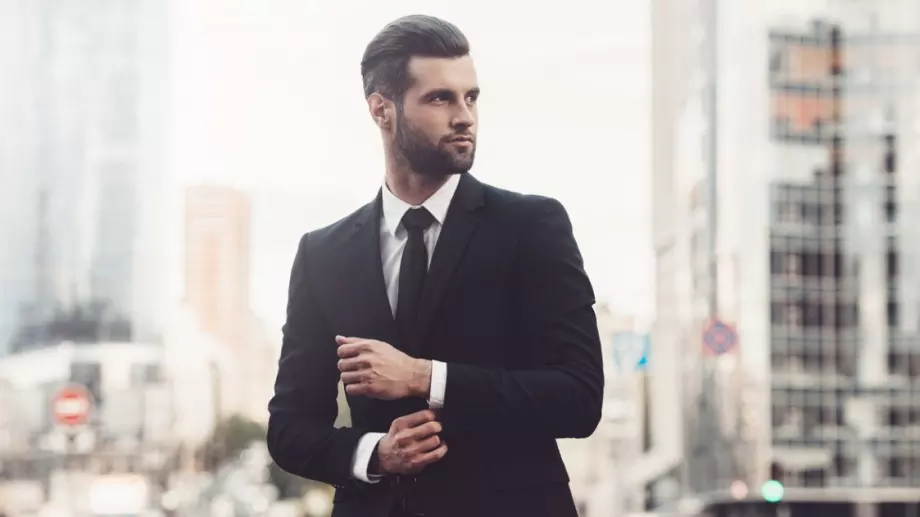 Инфлацията измъчва работниците във Великобритания, а заплатите на шефовете продължават растат