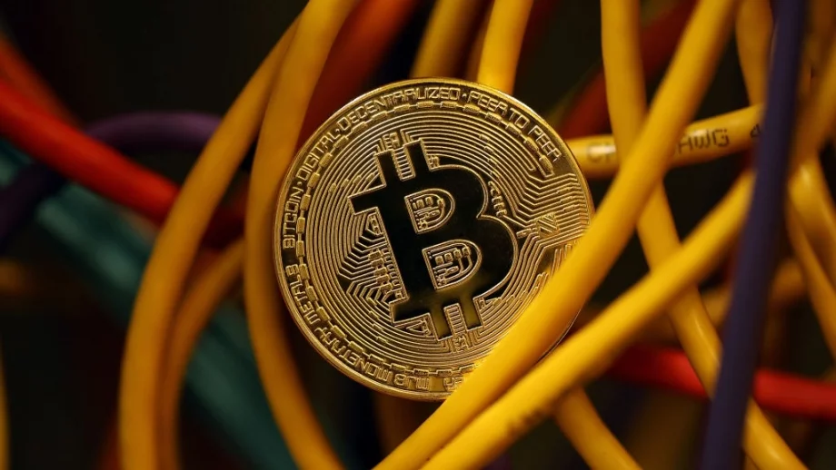 И границата от 12 000 долара вече не е пречка за биткойн