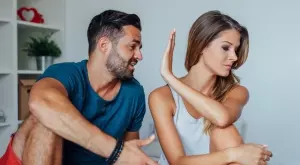 Зодиите, които СТОЯТ във връзки без любов