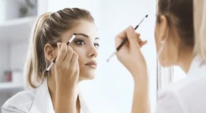 Чести грешки при грима, които развалят визията ви