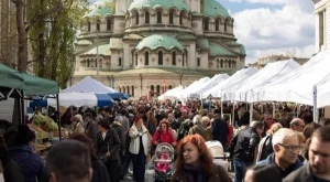 Коледен фермерски пазар в центъра на София