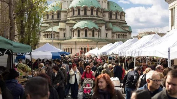 Коледен фермерски пазар в центъра на София