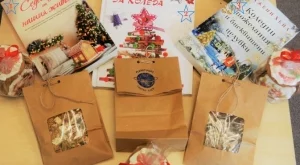 Спечели коледна книга и вкусотии