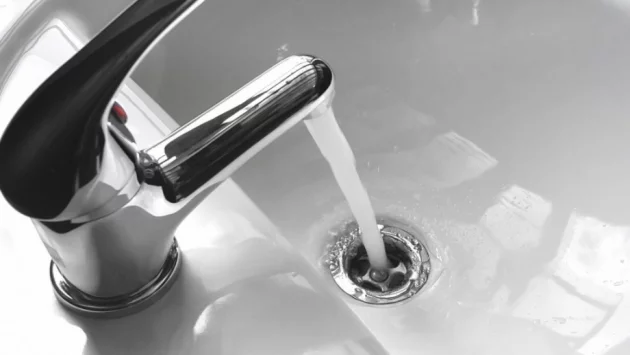 Спряно е изтичането на питейна вода в Нови хан