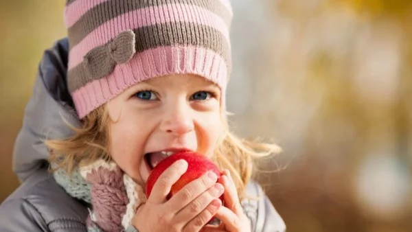 Плодове и зеленчуци за по-щастливи деца