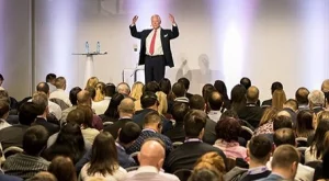 Бизнес лекторът Брайън Трейси завършва последното си турне със семинар в България