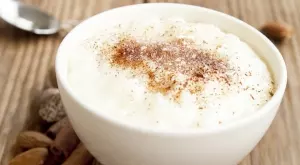 Мързеливо, но невероятно вкусно мляко с ориз на фурна