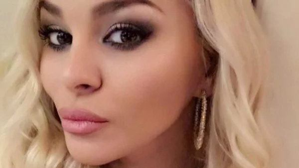 Вижте бременната Десислава без грим и пухкава (снимка)