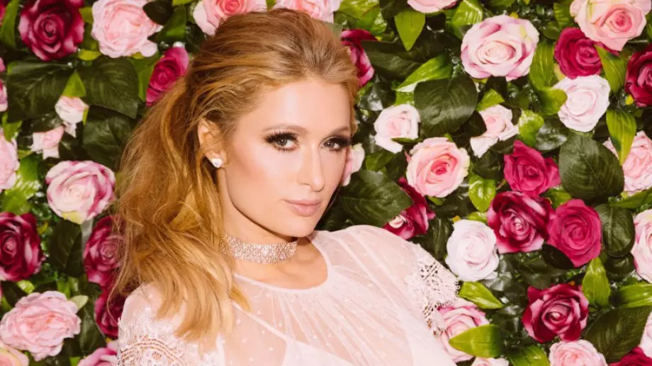 Парис Хилтън е променена до неузнаваемост на Седмица на модата в Милано (СНИМКИ)