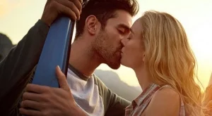 Как целуват различните зодии - част 2