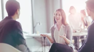 4 начина да прекратим разговор, без да сме груби