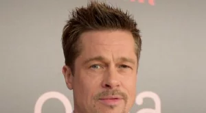 Вижте новата любима на Брад Пит (снимки)