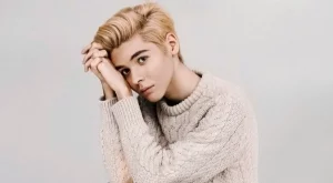 Кристиан Костов атакува с нова песен (видео)