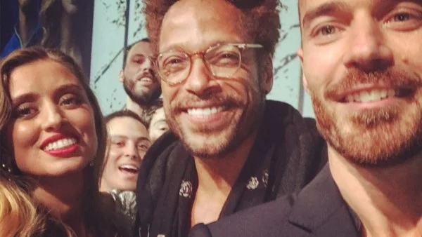 Холивудската звезда Гари Дърдан дойде на премиерата на "Нокаут или Всичко, което тя написа"