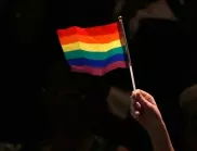 Индонезия привика британския посланик заради флаг на ЛГБТК