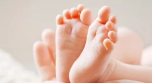 Рекордно ниска раждаемост у нас през 2017 