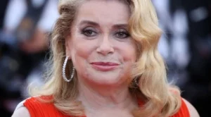 Катрин Деньов е получила инсулт