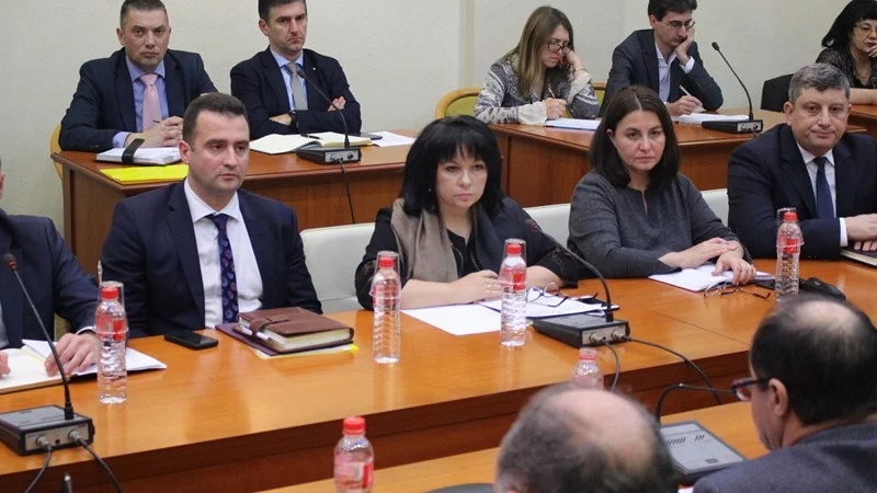 Петкова: Ще защитим интересите на въгледобивните и топлоелектрическите предприятия