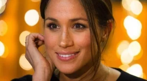 Меган Маркъл е била секси асистентка в "Сделка или не" (снимки + видео)