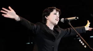 Внезапно почина вокалистката на  The Cranberries