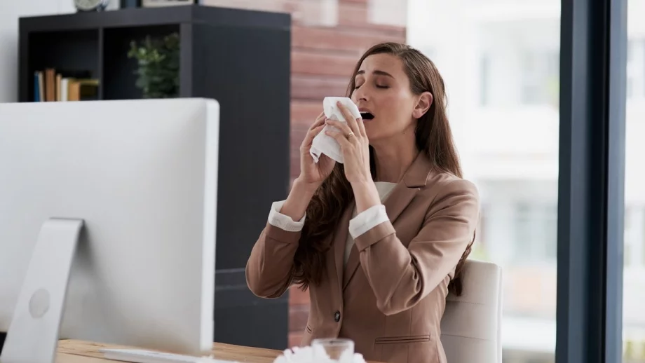 Никога не потискайте кихането - опасно е 