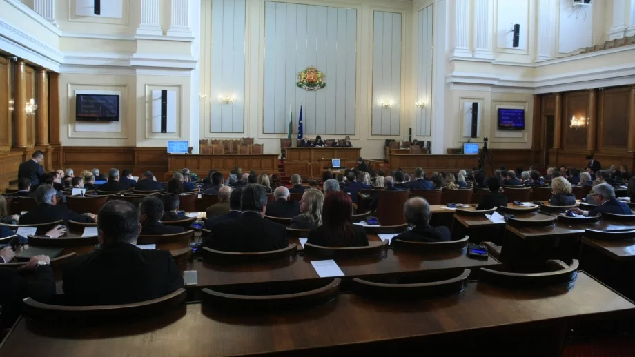 Парламентът подкрепи влизането на Северна Македония в НАТО