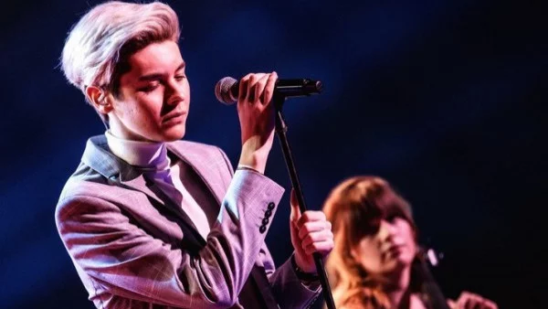 Кристиан Костов пусна дует с норвежец (видео)