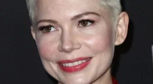 Мишел Уилямс се сгоди