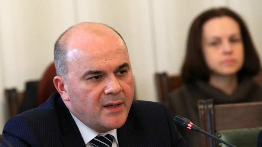 Петков не каза защо майките на деца с увреждания не участват в обсъждането на закона