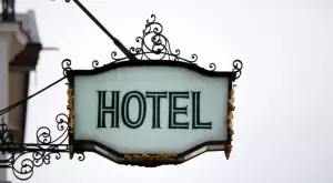 Приходите от нощувки у нас скачат с 37% през април