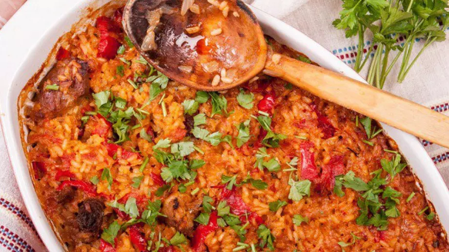 Трябва да го опитате: Славянски гювеч със свинско