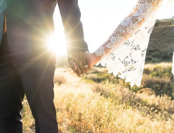 Областите Разград и Добрич водят по най-много сключени бракове в страната на глава от населението