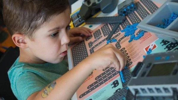 Стартира първата работилница за малки програмисти и артисти   