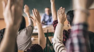 Системата или преподавателите са виновни за лошите резултати в гимназията?