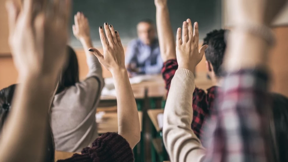 Системата или преподавателите са виновни за лошите резултати в гимназията?