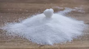 Ето какво ви очаква, ако разсипете захар