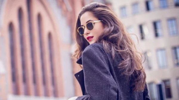 6 неща, които всяко ниско момиче трябва да има в гардероба си