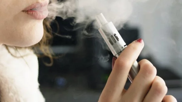 В електронните цигари има опасни бактерии