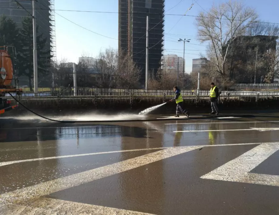 Затварят тунела на бул. „Сливница“, за да го измият