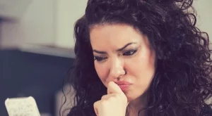 Защо толкова ни дразни липсата на отговор на съобщенията ни