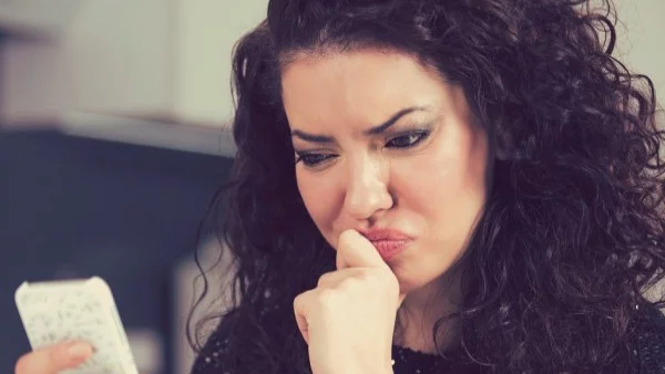 Защо толкова ни дразни липсата на отговор на съобщенията ни