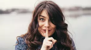 На кои зодии може да поверите своите тайни и на кои не   