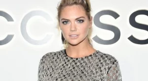 Кейт Ъптън обвини дизайнера на Guess в сексуален тормоз