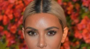 Първата семейна снимка на Ким след появата на 3-тото й дете