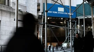 Dow Jones се срина с нови 1000 пункта