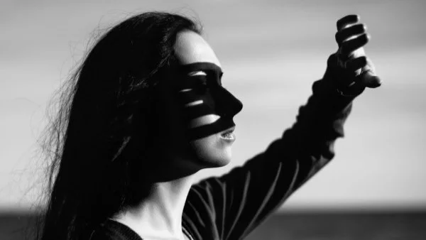 Ние, мъртвите от любов