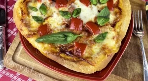 Пица-сърце с чоризо