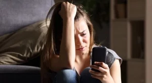 Когато искаш да пишеш на бившия, а не трябва