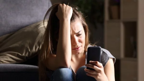 Когато искаш да пишеш на бившия, а не трябва